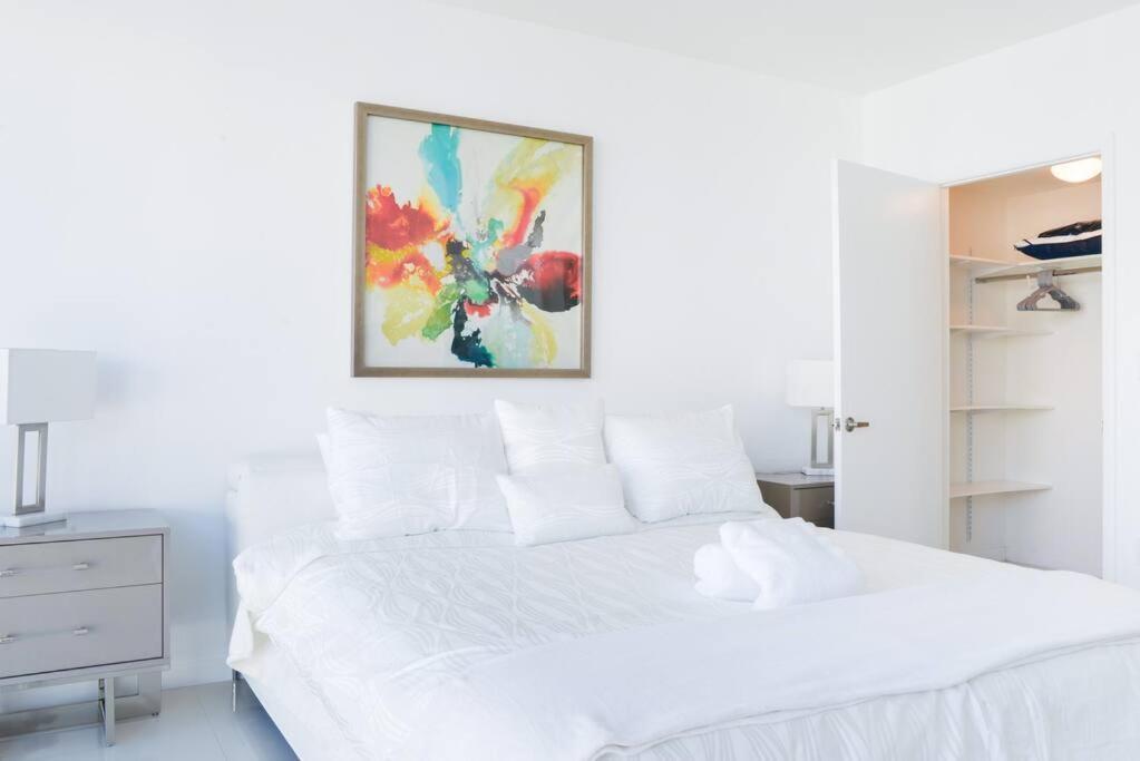 Wonderful 2 Bedroom Apt With Ocean Views At Icon Brickell 마이애미 외부 사진