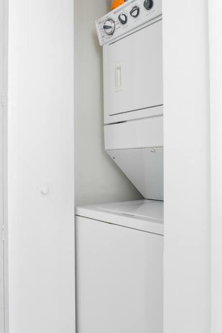 Wonderful 2 Bedroom Apt With Ocean Views At Icon Brickell 마이애미 외부 사진